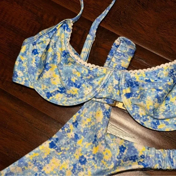 Kulani Kinis Love Story Lace Lined Floral Bikini Set - Picture 2 of 4